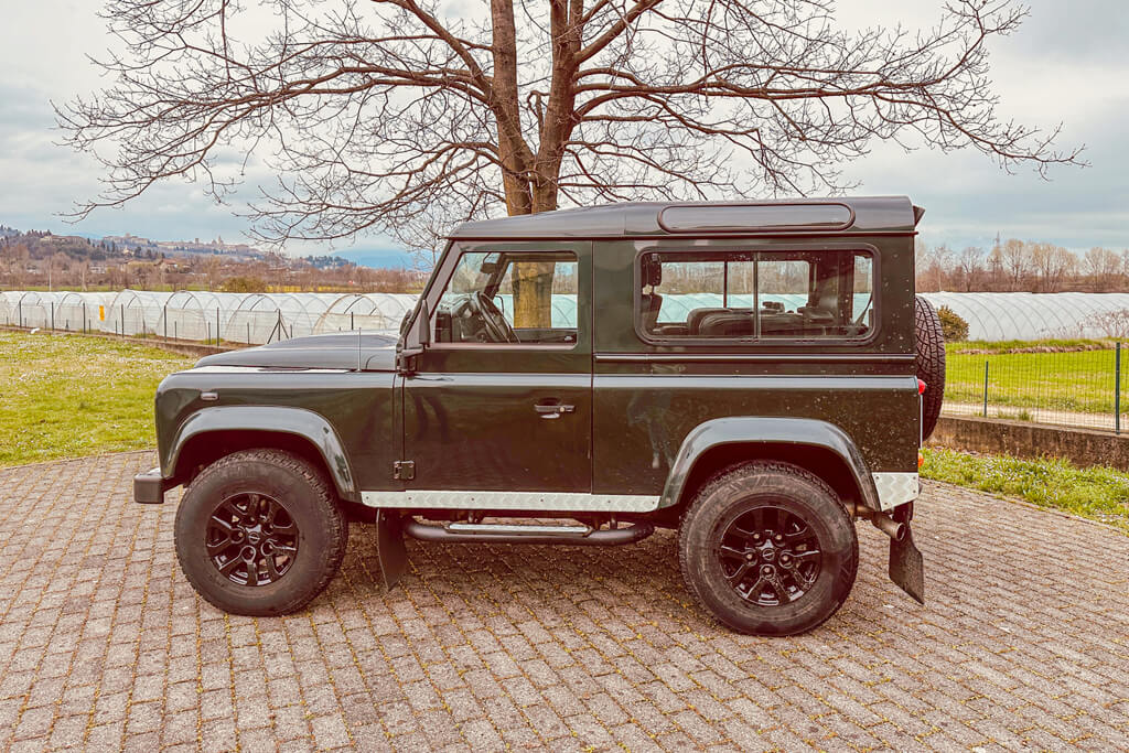 Land Rover Defender TD4 2.4