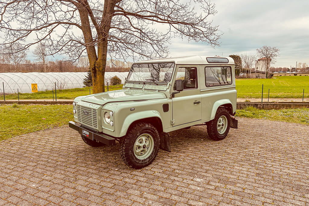 Land Rover Defender TDI 200